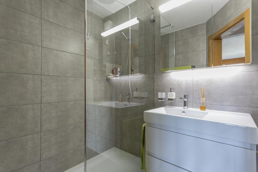 Apartment Haus Arnika Obersaxen Εξωτερικό φωτογραφία